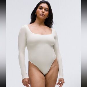 Lululemon Wundermost Ultra-Soft Nulu Square-Neck Long-Sleeve Bodysuit - L